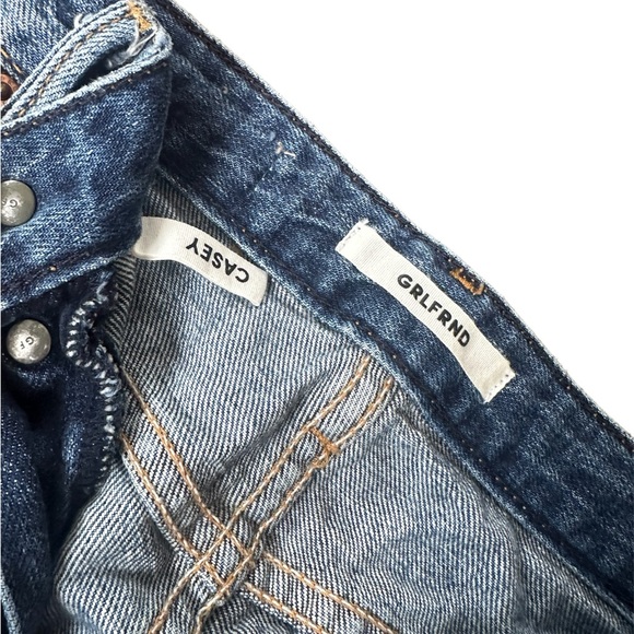 GRLFRND CASEY Button fly Flair Jeans - Picture 3 of 8